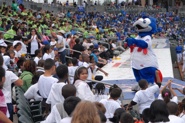 http://rocklandboulders.com.ismmedia.com/ISM3/std-content/repos/Top/News/Camp%20Day%20Boulder%20Bird%207-16-12.jpg